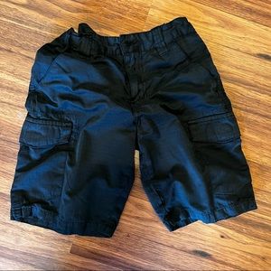 Amplify boys shorts black size 8
